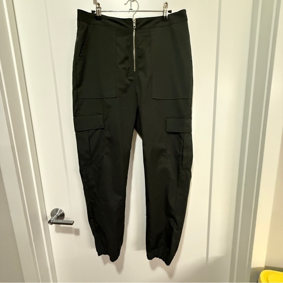 SHEIN Women’s Olive Green Cargo Jogger Pants with Zipper Front – Size L (8/10) - Picture 2 of 10